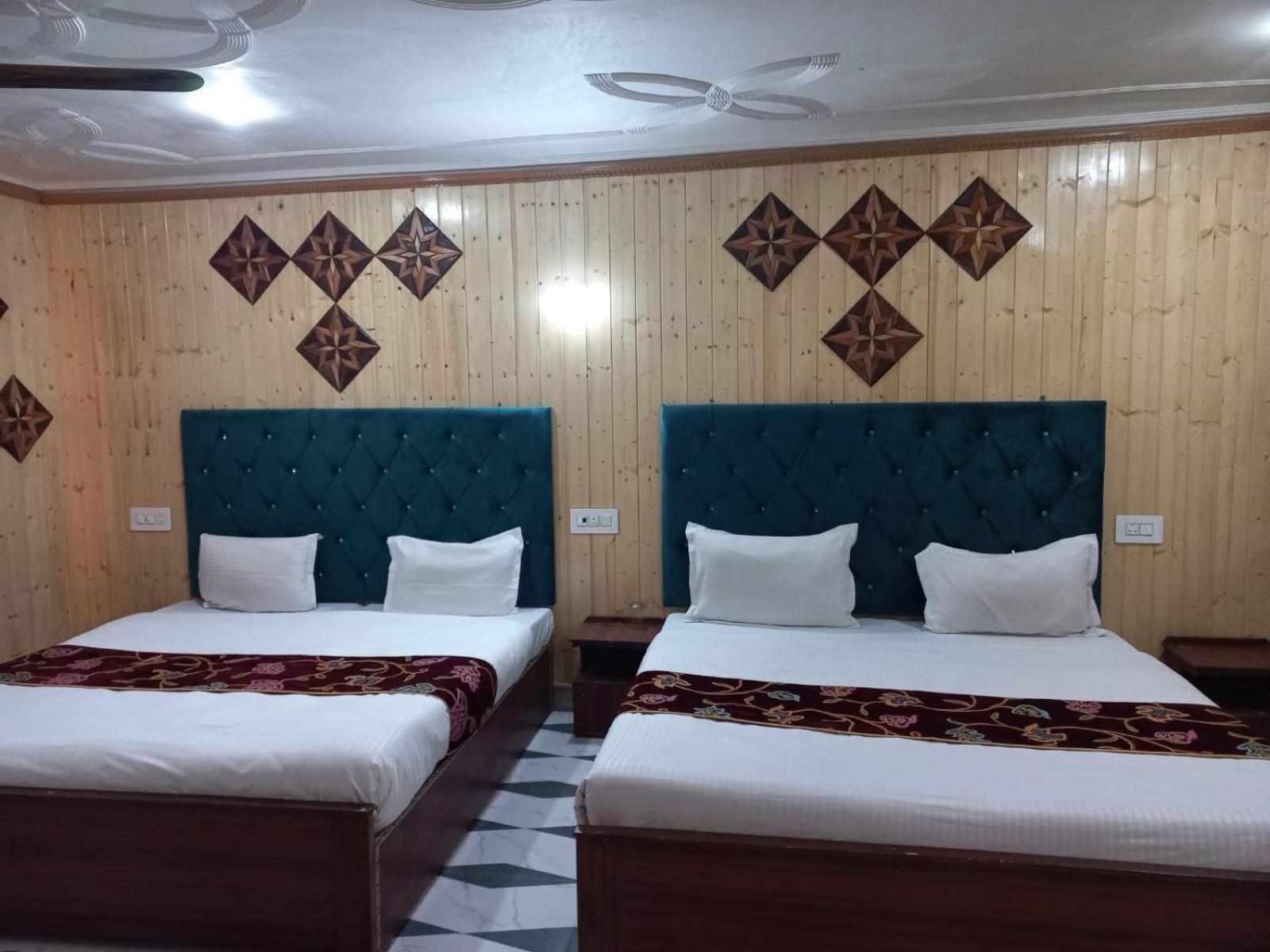Srinagar Group Of Hotels 外观 照片