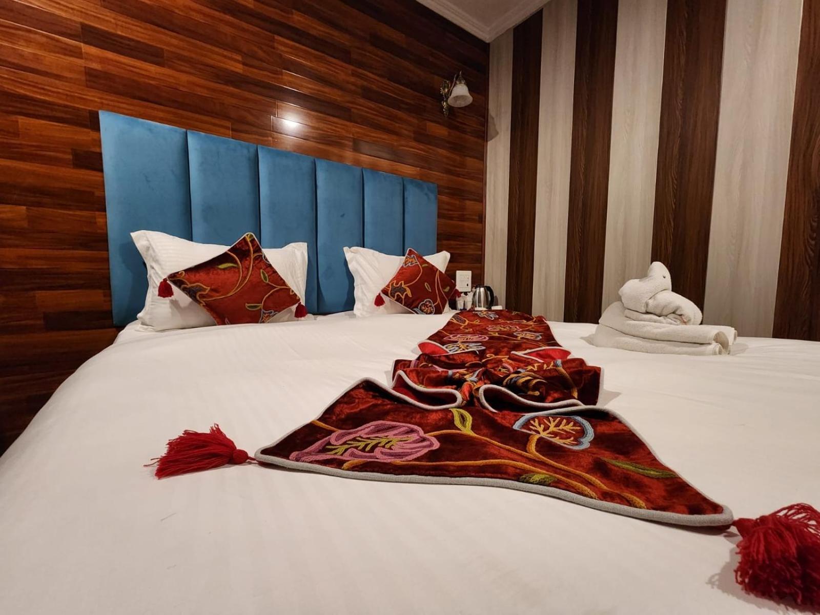 Srinagar Group Of Hotels 外观 照片