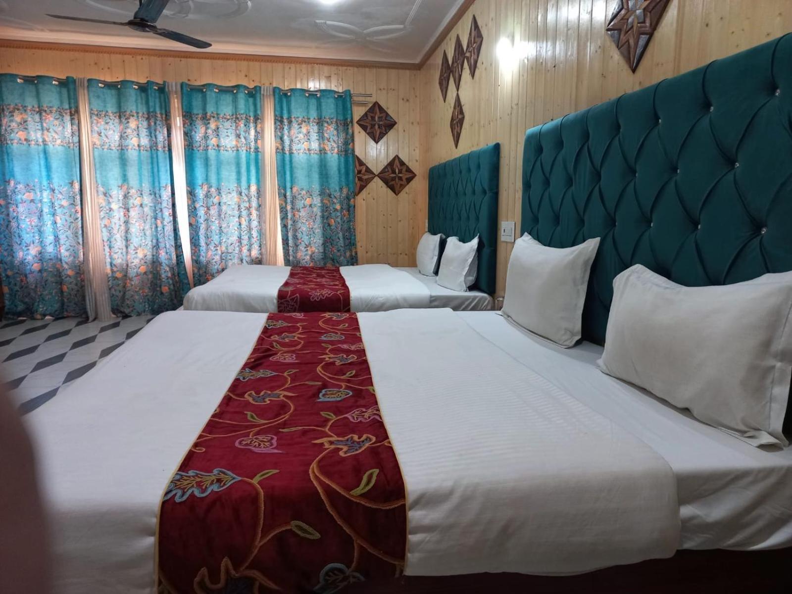 Srinagar Group Of Hotels 外观 照片