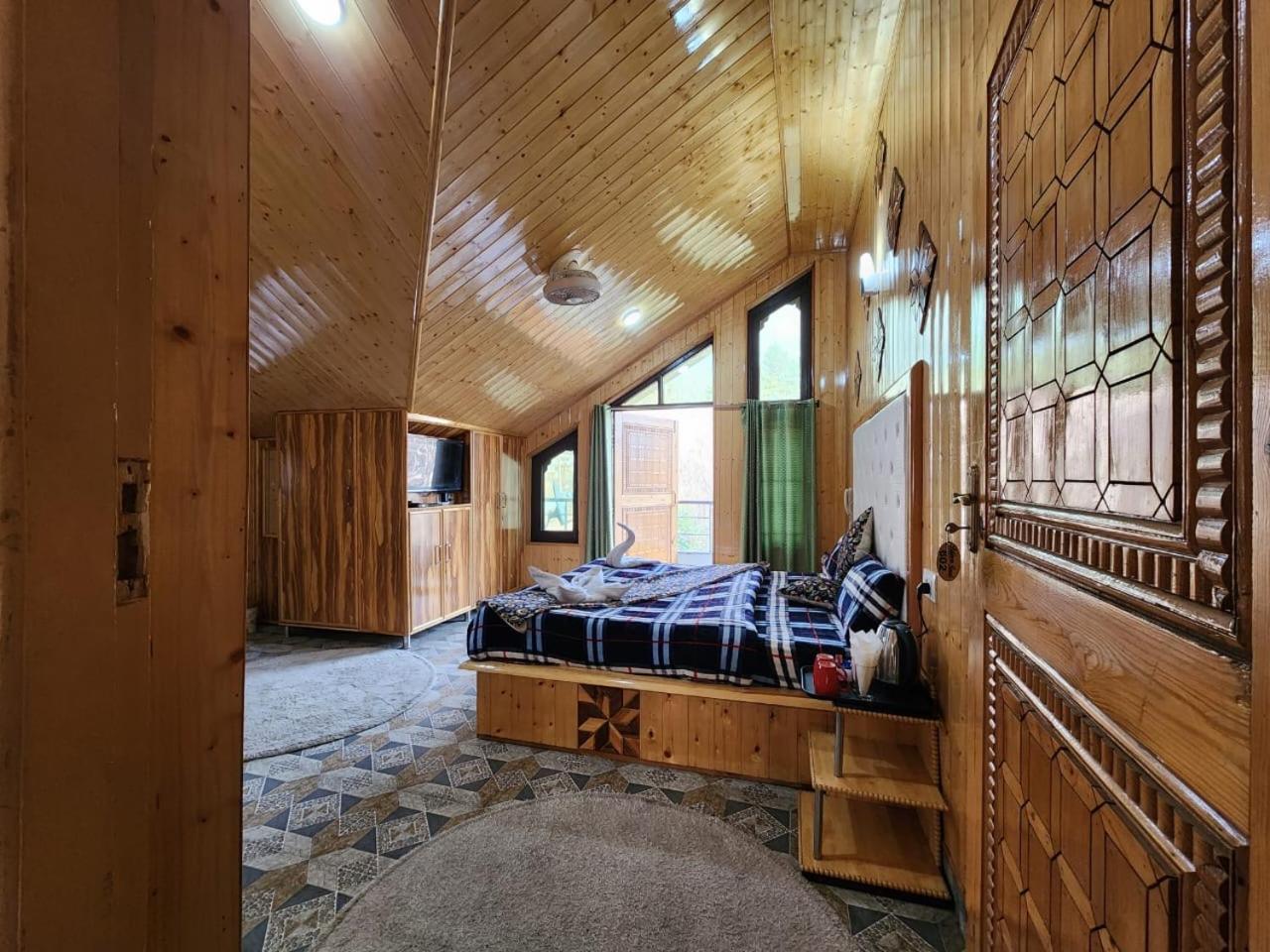 Srinagar Group Of Hotels 外观 照片